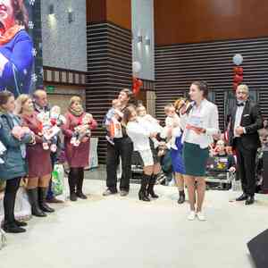 Dr. Frei a avut o plăcere deosebită să se afle alături de revista Odoraș la Crăciunul Copiilor 2017!